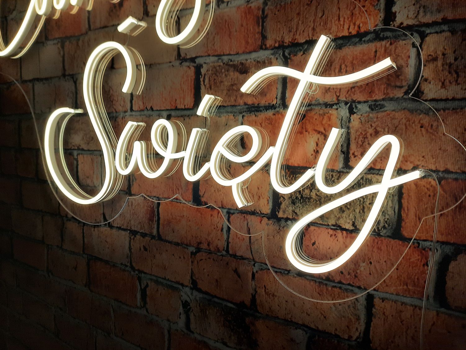 Neon Chrzest Święty