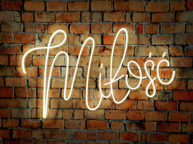 Neon Miłość