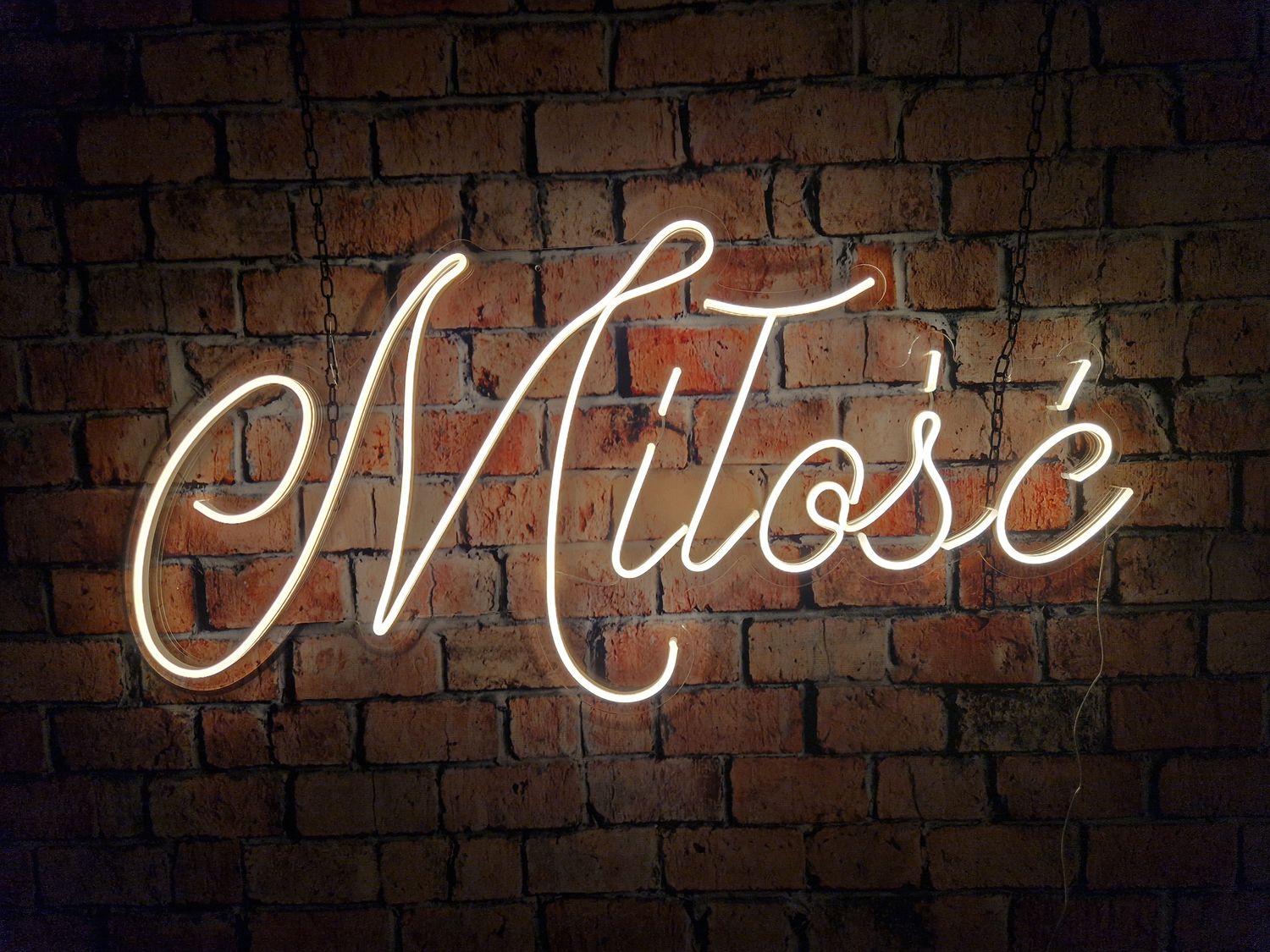 Neon Miłość
