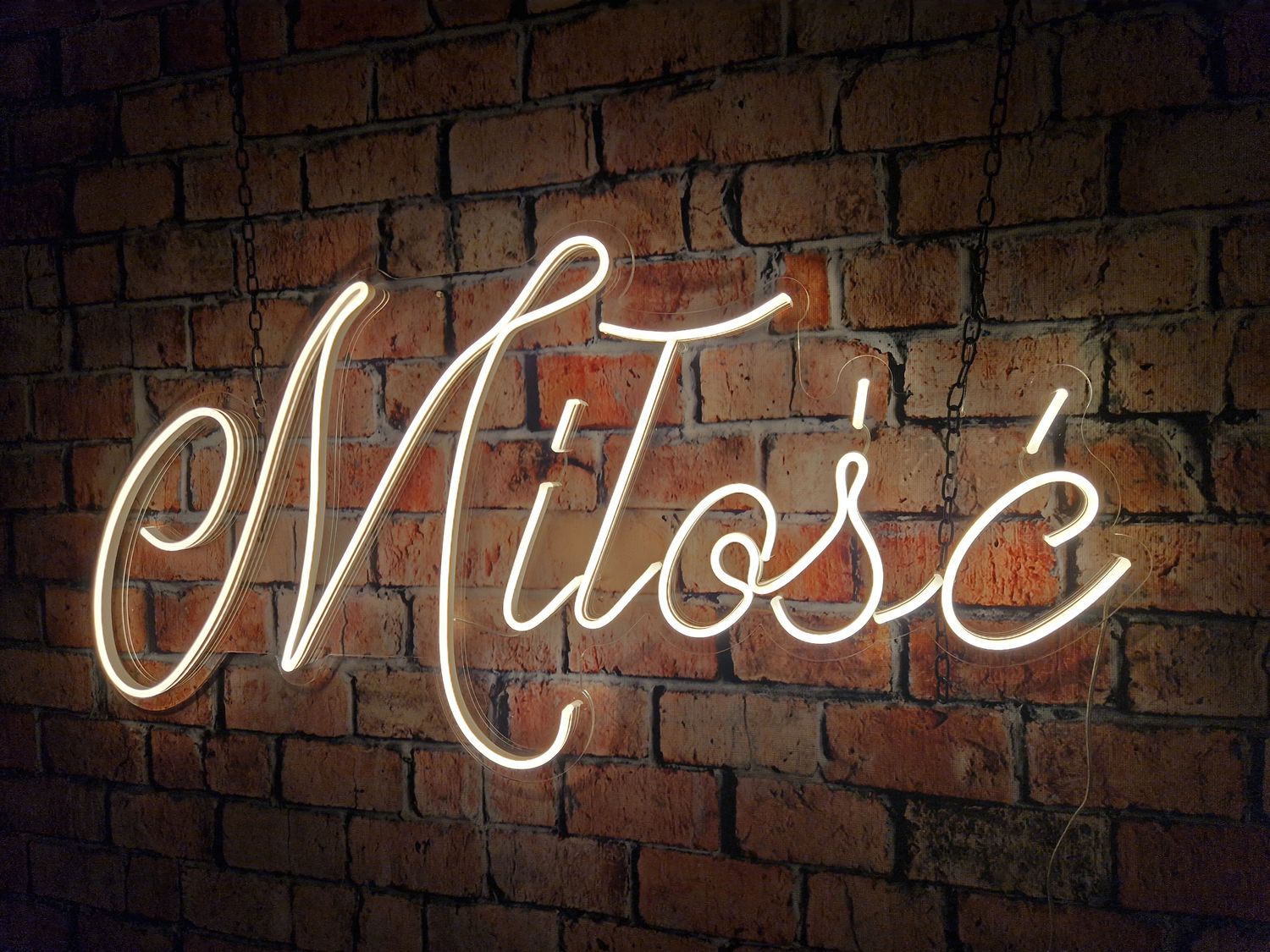 Neon Miłość