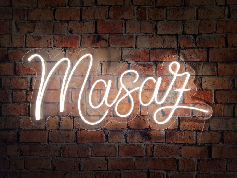 Neon Masaż