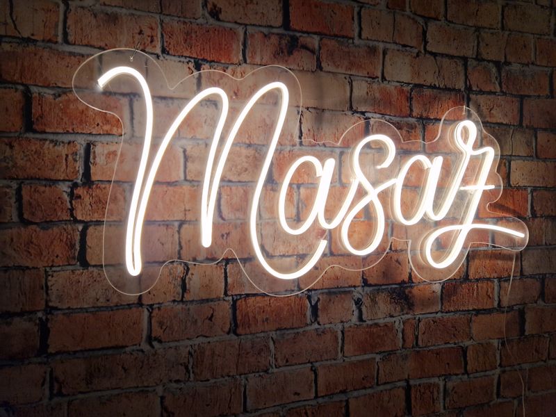 Neon Masaż