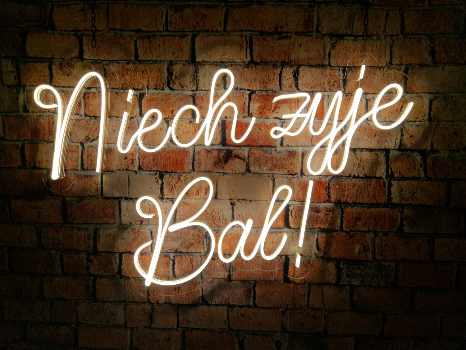 Neon Niech Żyje Bal!