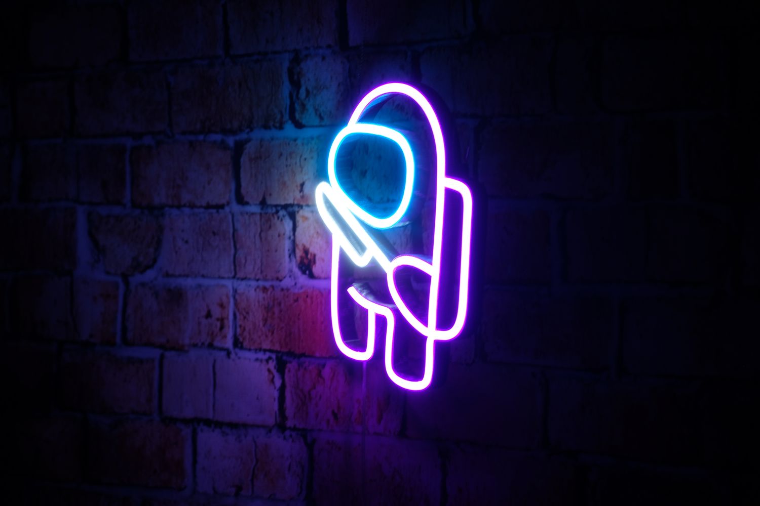 Neon Among US SUS