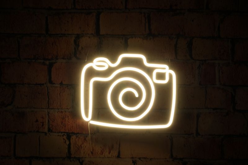 Neon Aparat
