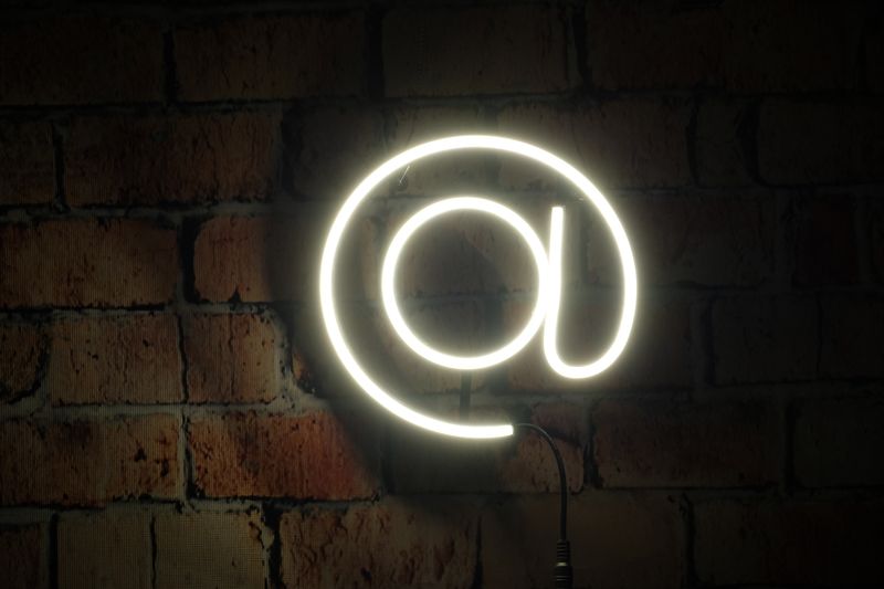 Neon &quot;Małpa&quot; AT