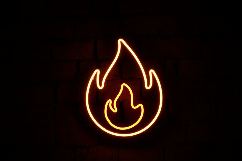 Neon Emotka Ognia