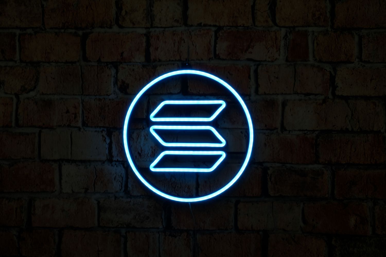 Neon Solana
