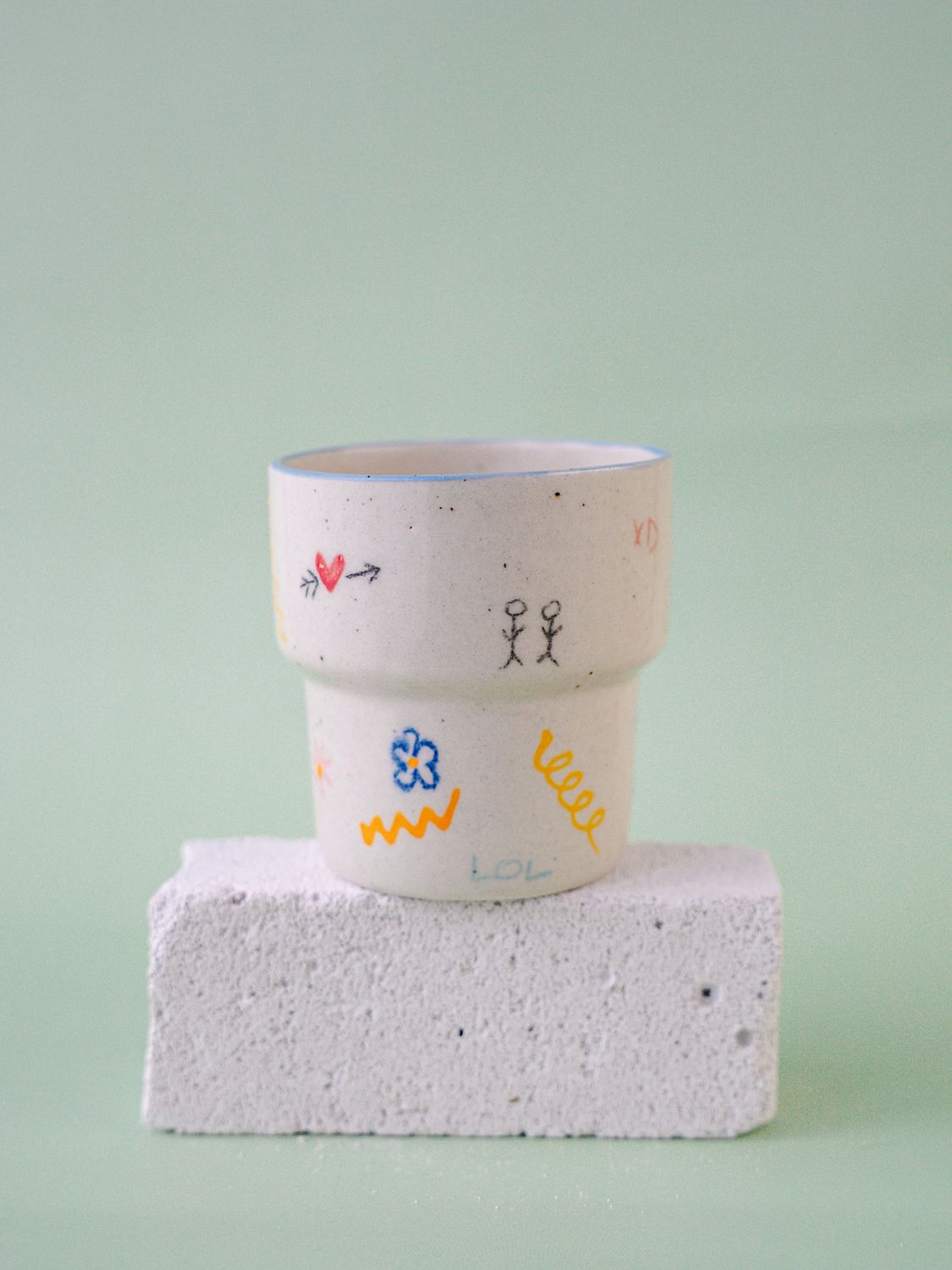 Niesforny Kubek "All panic, very little disco"