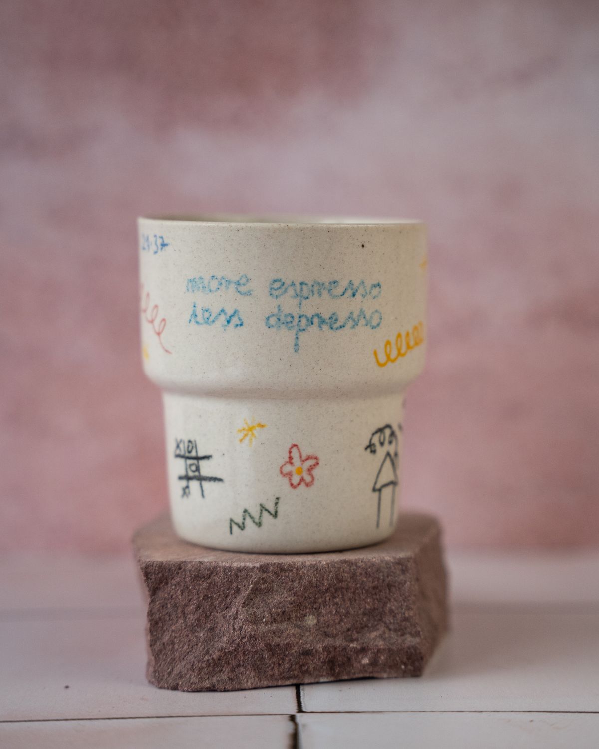 Niesforny Kubek "More espresso, less depresso"
