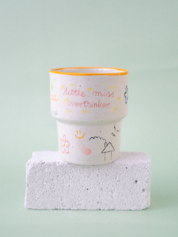 Niesforny Kubek "Little Miss Overthinker"