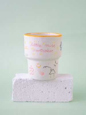 Niesforny Kubek "Little Miss Overthinker"