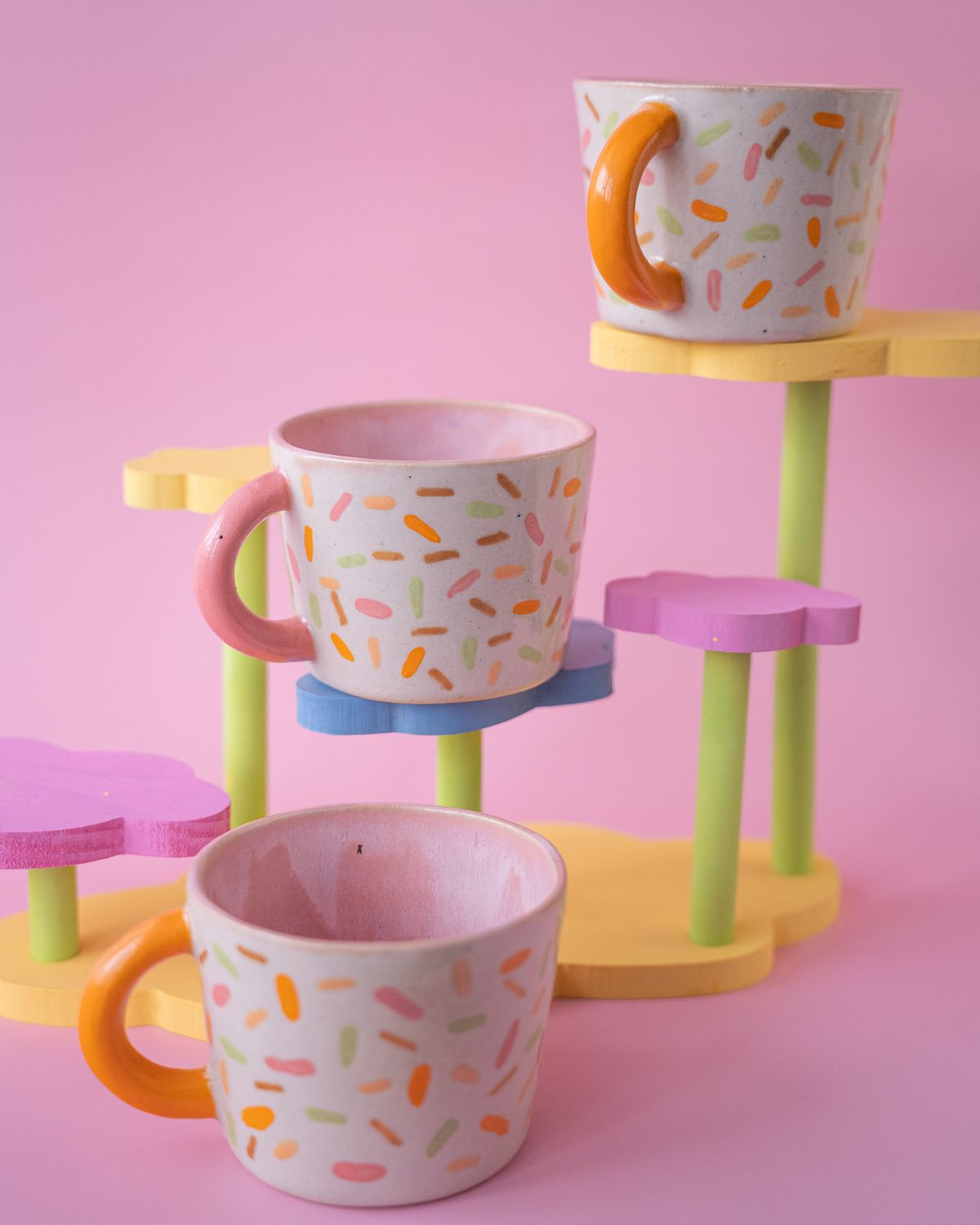 Kubek Confetti - różowe ucho