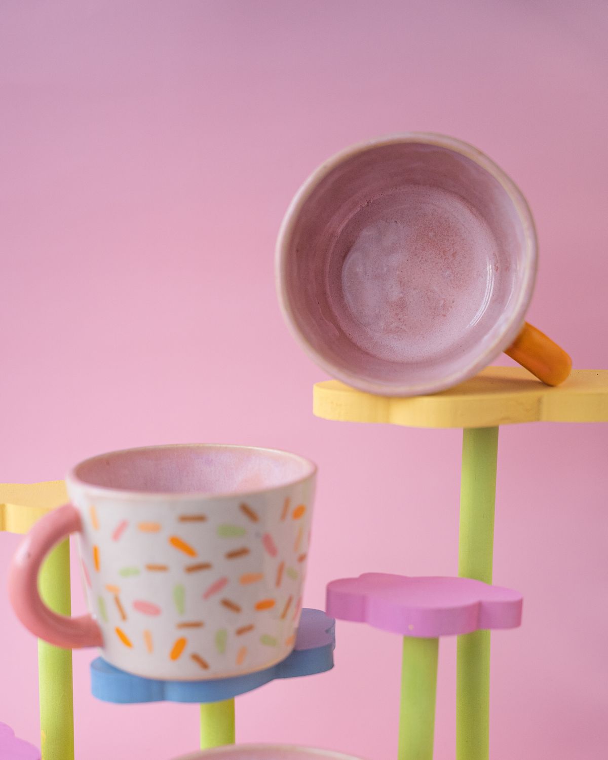 Kubek Confetti - różowe ucho