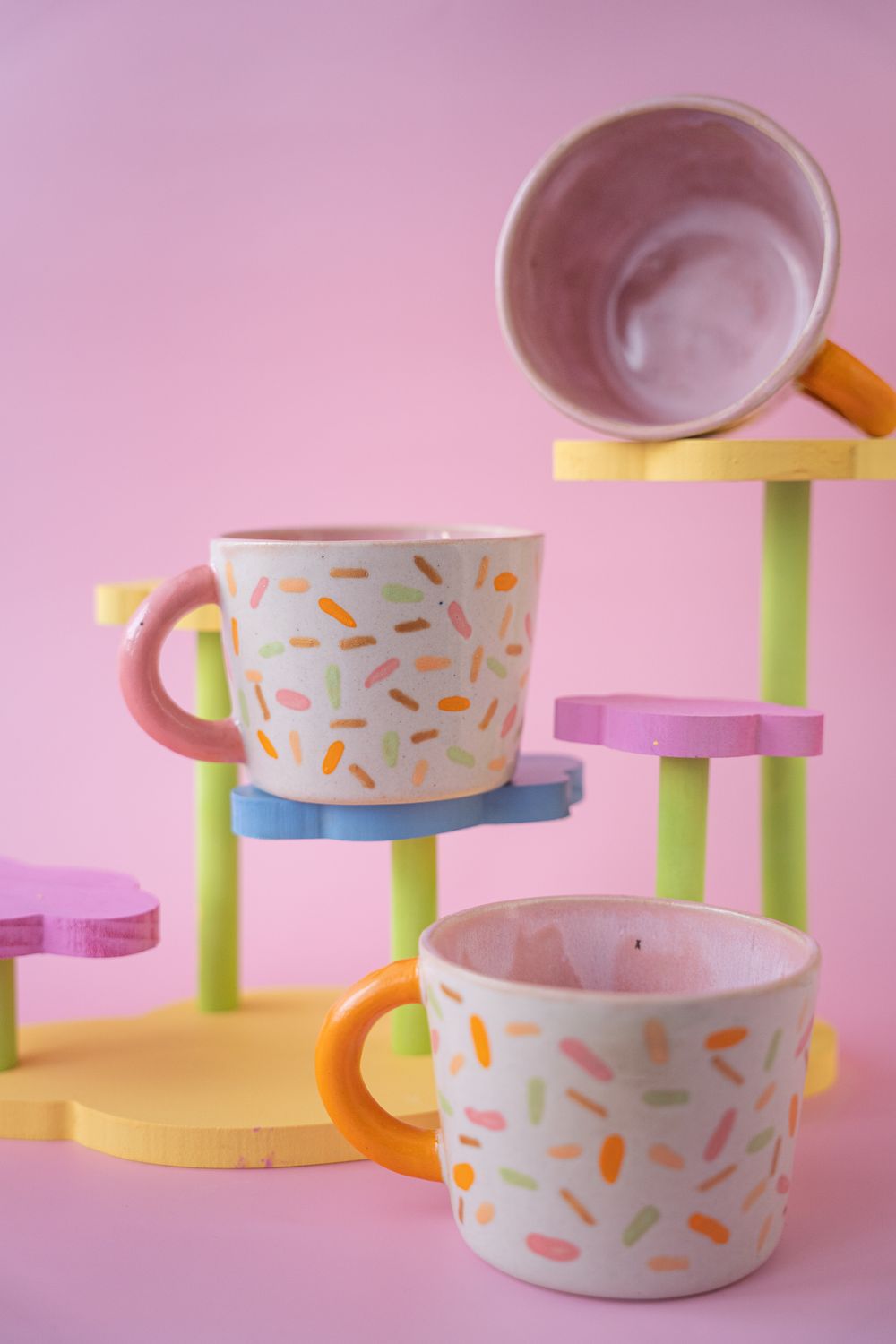 Kubek Confetti - różowe ucho