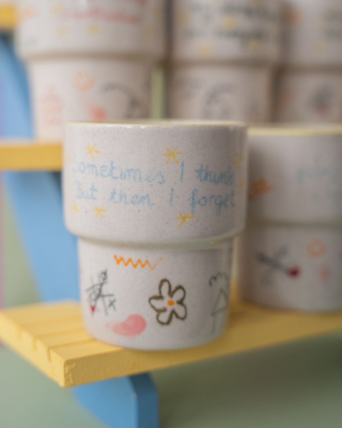 Niesforny Kubek "Sometimes I think"