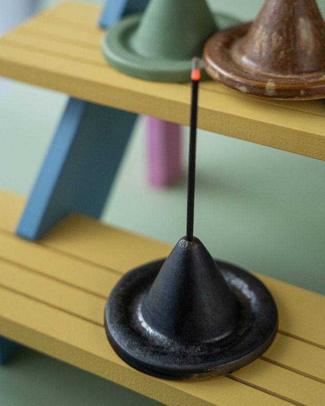 Podstawka na kadzidełka (grafit)