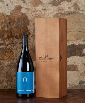 Syrah 'Wild Boar' Consolation 2018 Magnum + Wooden Gift Box Syrah 'Wild Boar' Consolation 2018 Magnum + Wooden Gift Box