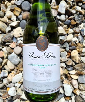 Casa Silva &#39;Family Wines&#39; Chardonnay/Semillon 2024