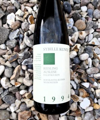 Sybille Kuntz Riesling Auslese Halbtrocken Bernkastel-Keuser Weinstein 1994