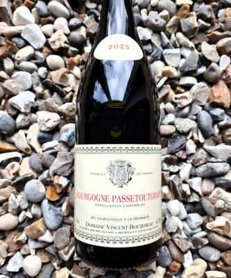 Domaine Vincent Bouzereau Bourgogne Passetoutgrain 2025 Domaine Vincent Bouzereau Bourgogne Passetoutgrain 2025