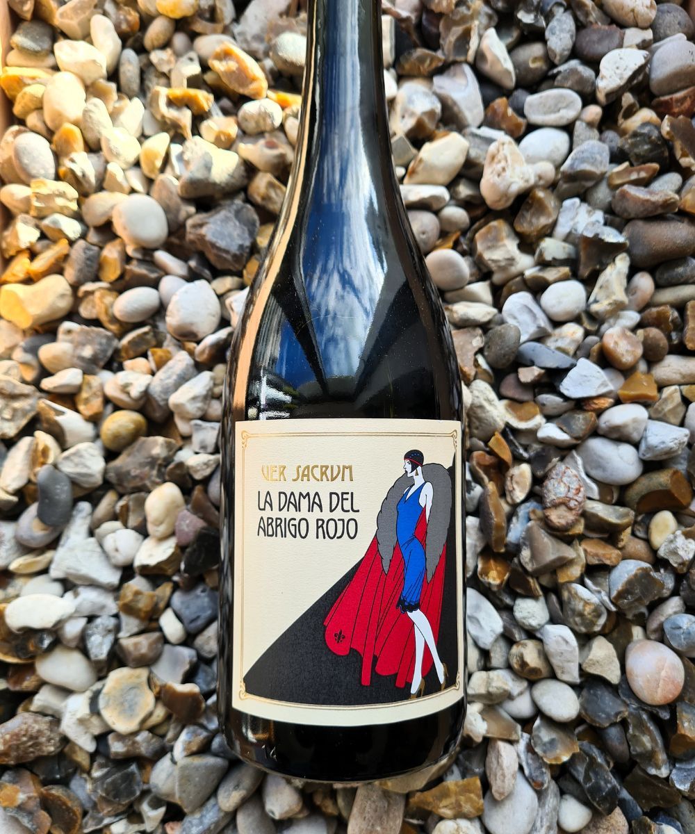 Ver Sacrum La Dama Del Abrigo Rojo Nebbiolo 2021 Ver Sacrum La Dama Del Abrigo Rojo Nebbiolo 2021