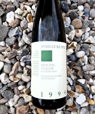 Sybille Kuntz Riesling Auslese Halbtrocken Bernkastel-Keuser Weinstein 1994 Sybille Kuntz Riesling Auslese Halbtrocken Bernkastel-Keuser Weinstein 1994