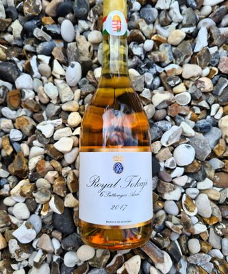 Royal Tokaji Gold Label 6 Puttonyos Aszu 2017 (50cl) Royal Tokaji Gold Label 6 Puttonyos Aszu 2017 (50cl)