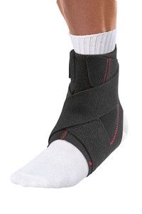 Mueller Adjustable Ankle Support, Black