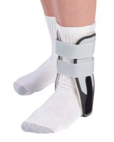 Mueller Stirrup Ankle Brace