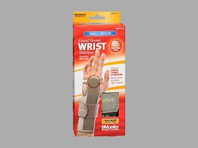 Mueller Reversible Wrist Stabilizer - S/M - Beige