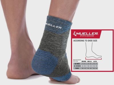 Mueller 4-Way Stretch Premium Knit Ankle Support S/M