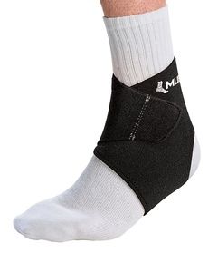 Mueller Wrap Around Ankle Support