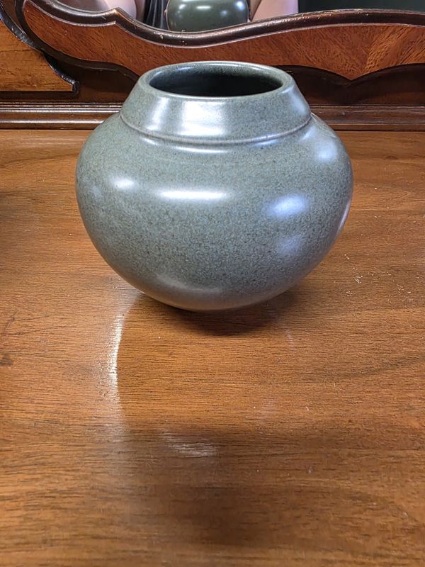 Pottery vase
