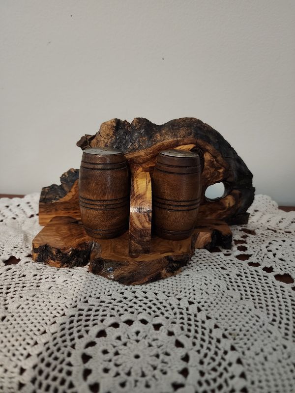 western salt and pepper