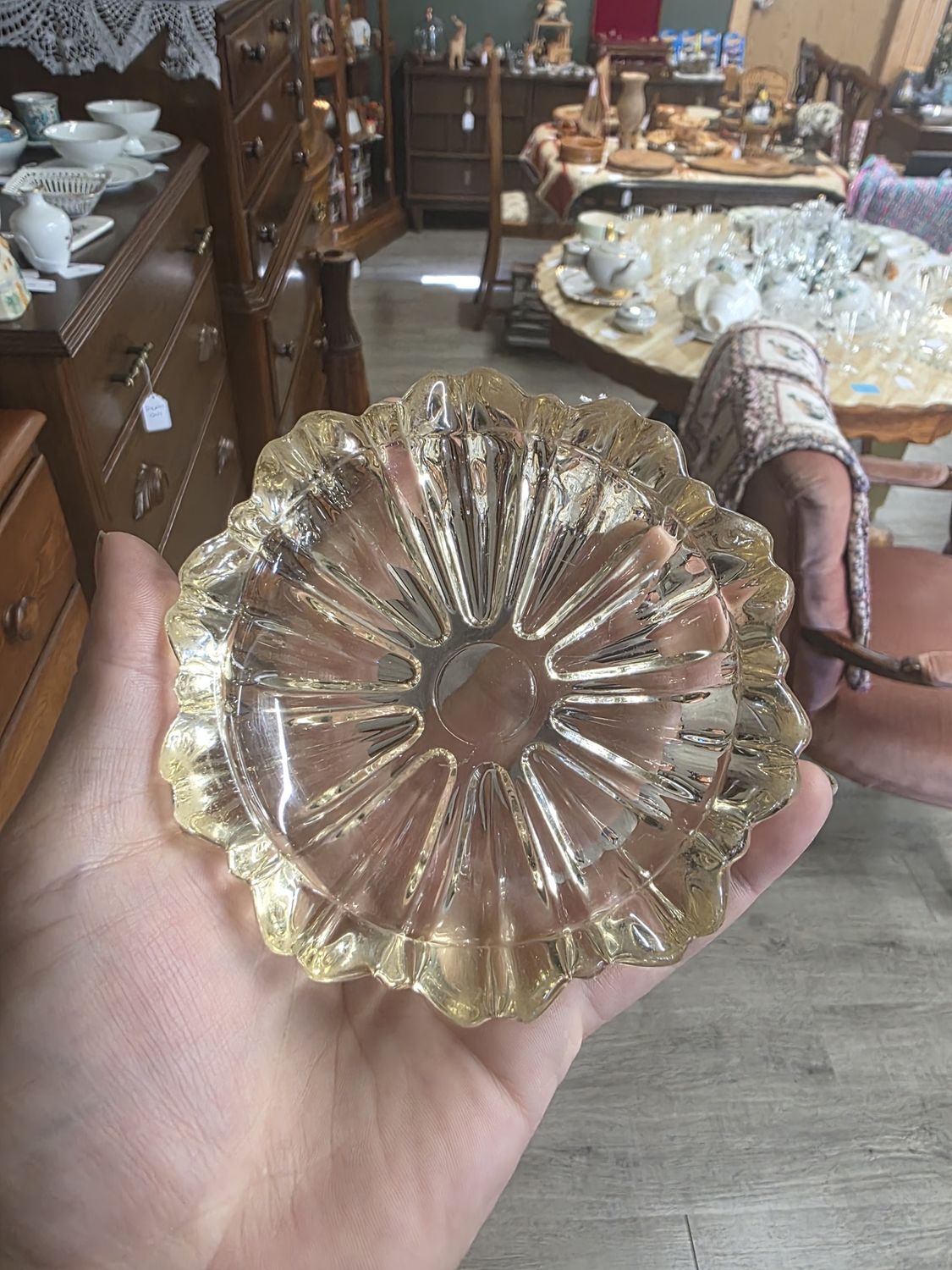 Glass ashtray flower shaped