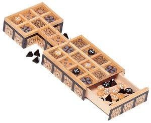The Game of UR