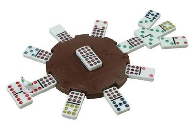 Crowing Chicken Court Centre Piece