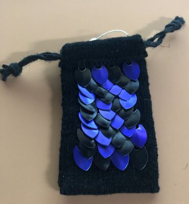 Small Knitted Scalemail Dice Bag