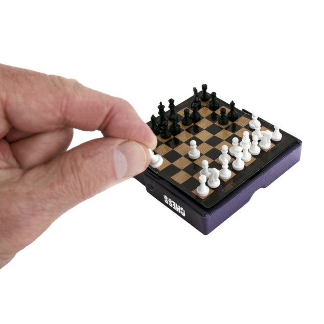 World&#39;s Smallest Games -, Type: Chess