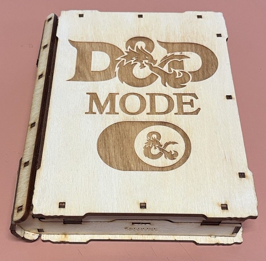 Wooden 7-piece Tome of Dice (Various Colours) -