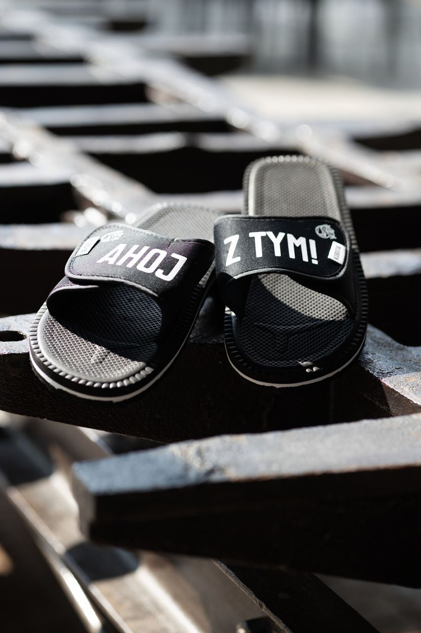 Klapki AHOJ Z TYM 10 GB