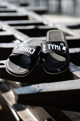 Klapki AHOJ Z TYM 10 GB