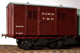C87 LMS 6/8ton Fish Van (D1885)