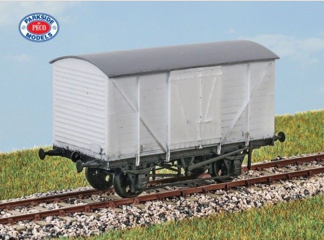 PC09A BR 10ton Insulated Meat Van