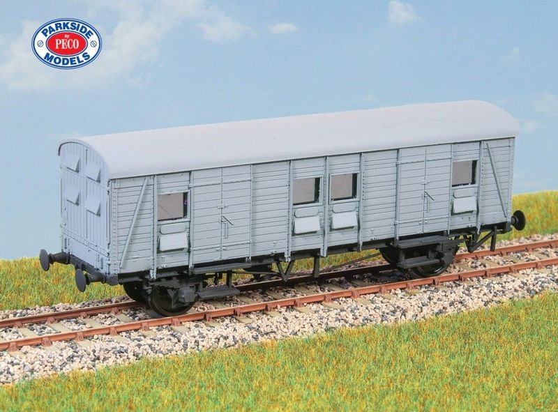 PC39 SR CCT Parcels Van