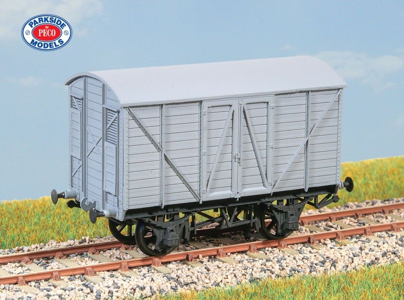 PC84 GWR 10ton Goods Van -Mink A