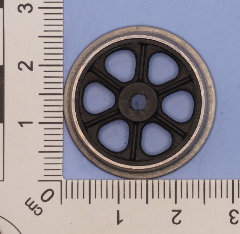 SL1618FRW 1ft 6ins FR 6 Web Spoked Wheel Set SL1618FRW 1ft 6ins FR 6 Web Spoked Wheel Set