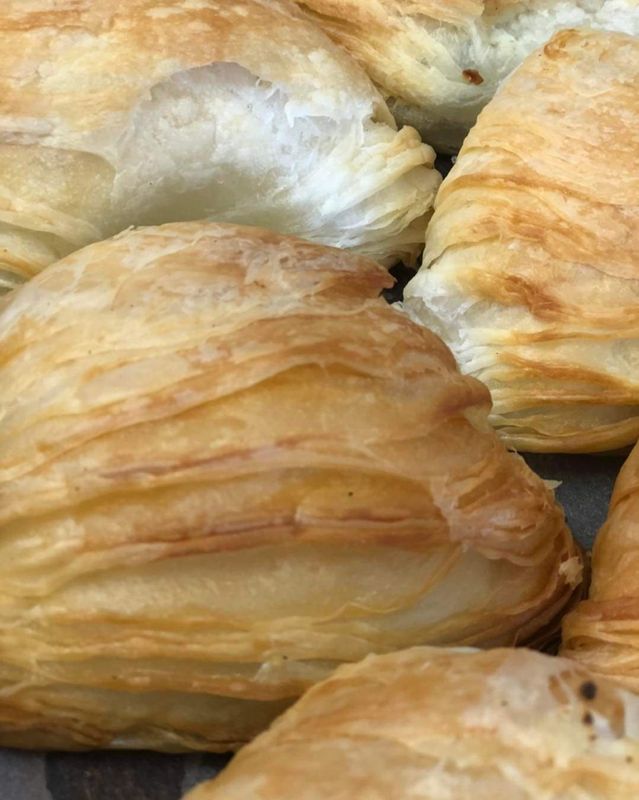 Pastizzi Tal-Tonn U Spinaċi (Tuna &amp; Spinach Pastizzi)