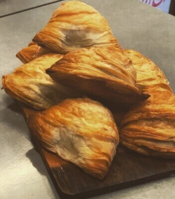 Pastizzi tal-Pizza  (Chorizo &amp; Bacon) - The Original Pastizzi Co